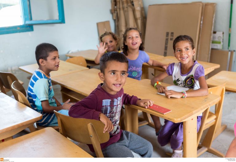 Πλήρη ένταξη των προσφυγόπουλων στα σχολεία ζητούν εκπαιδευτικοί | tovima.gr