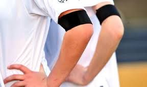 Μαύρα περιβραχιόνια και ενός λεπτού σιγή στην Ιταλία για τα θύματα του σεισμού