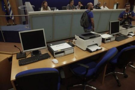 Παραδίδονται στον Alpha τα βίντεο από τη δημοπρασία των τηλεοπτικών αδειών