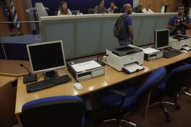 Μήνυση κατά Κρέτσου και της επιτροπής πόθεν έσχες από Alpha