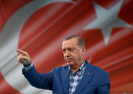 «Πρέπει να μπει ένα τέλος στη συμφωνία ΕΕ-Τουρκίας για το προσφυγικό»