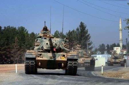 Η Τουρκία «κάνει παιχνίδι» στη Συρία, με ΗΠΑ και Ρωσία θεατές