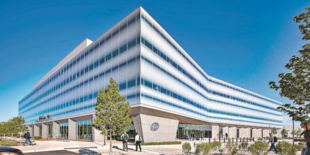 Η Pfizer επενδύει στα ελληνικά μυαλά