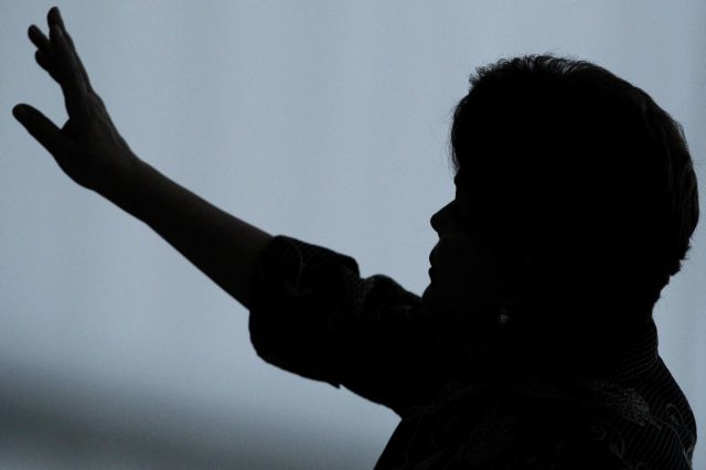 Ο άγαρμπος πολιτικός επίλογος της Ρουσέφ στην Βραζιλία