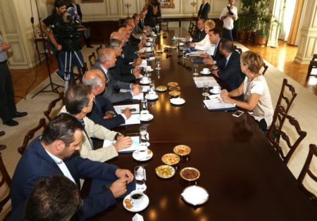 Ιδρύει παράρτημα του γραφείου του στη Θεσσαλονίκη ο Τσίπρας