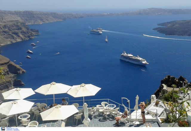 Φρενάρουν τα έσοδα οι φθηνές προκρατήσεις