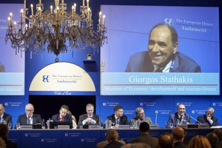 Σταθάκης: 11,5 δισ. ευρώ στην ιδιωτική οικονομία έως τα Χριστούγεννα