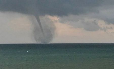 Σπάνιο φαινόμενο με ανεμοστρόβιλο «σάρωσε» τον Λαγανά
