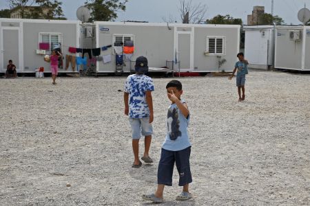 Κομισιόν: Στήριξη στην Ελλάδα για τα ασυνόδευτα προσφυγόπουλα