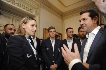 Οταν οι ολυμπιονίκες συνάντησαν τον Τσίπρα