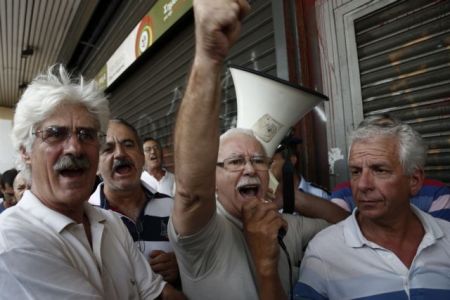 Ποιοι θα πληρώσουν το ψαλίδι στις συντάξεις