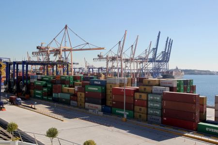 ELSTAT documents sharp rise in imports and arrivals in July