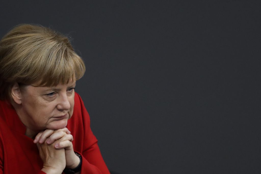 Η Μέρκελ δεν λυγίζει, «μένει δουλειά στο προσφυγικό αλλά πάμε καλύτερα»