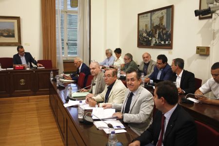 Εξεταστική: Τη Δευτέρα το τελικό πόρισμα για τα δάνεια κομμάτων-ΜΜΕ