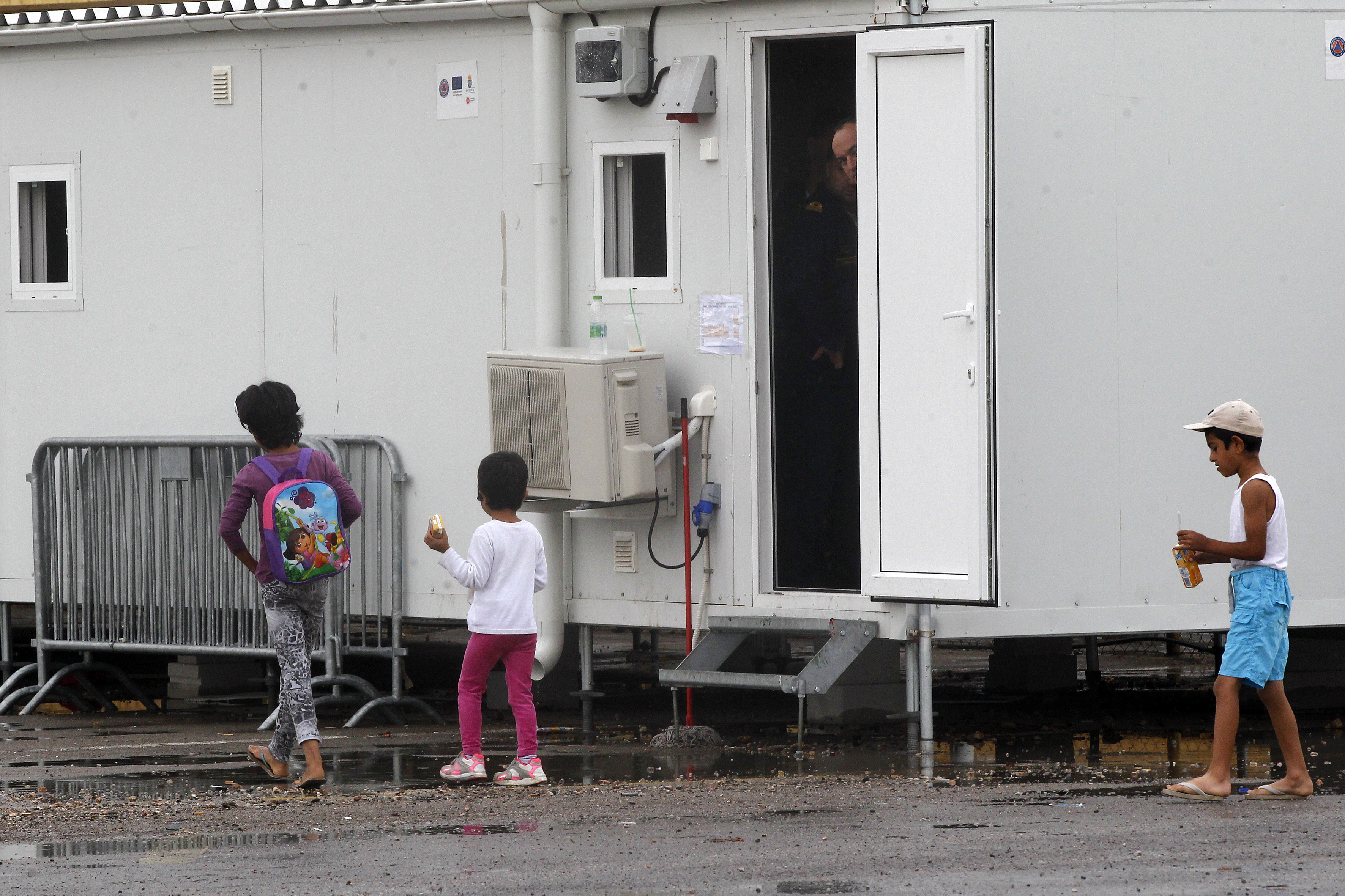 Κομισιόν: Πρόοδος της Ελλάδας στη διαχείριση του προσφυγικού
