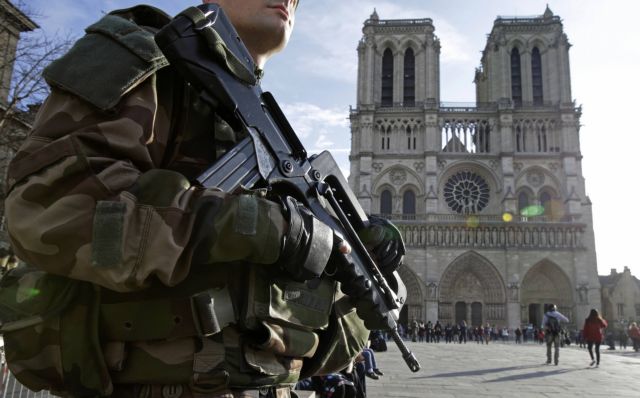 Παράταση ως τον Ιούλιο της κατάστασης έκτακτης ανάγκης θα ζητήσει η γαλλική κυβέρνηση