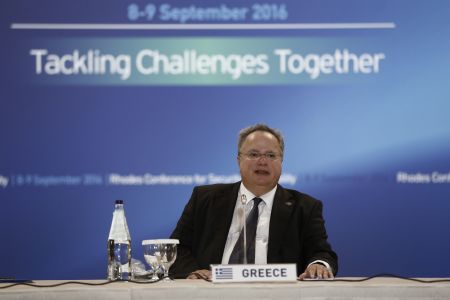 Κοτζιάς: Όποιος θέλει την ειρήνη, πολεμά την τρομοκρατία