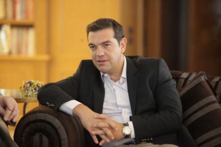Τσίπρας: Στη σωστή κατεύθυνση η δήλωση Γιούνκερ για πιο κοινωνική ΕE