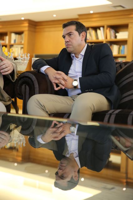 Οποιος δεν είναι μαζί μας είναι εναντίον μας…