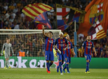 Champions League: «Βροχή» γκολ για Μπάρτσα και Μπάγερν, ισόπαλες Παρί – Άρσεναλ