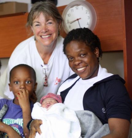 Απελπισία και ελπίδα στη θάλασσα από έγγυες μετανάστες