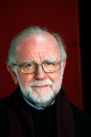 Τα πολλά πρόσωπα του Γιάννη Τσεκλένη