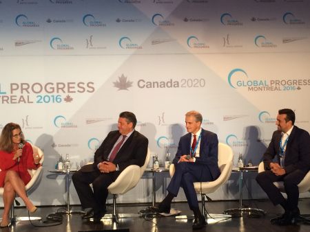 Περίεργο περιστατικό  με Έλληνες δημοσιογράφους και τον Νίκο Παππά