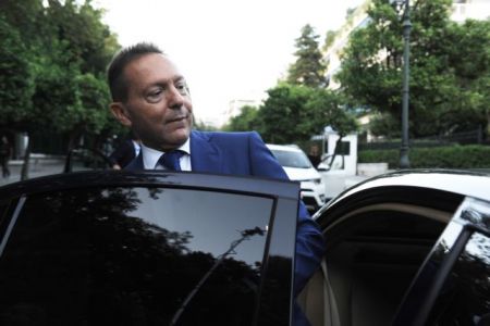 FT: Ερευνα κατά Στουρνάρα για διαρροή απόρρητης έκθεσης