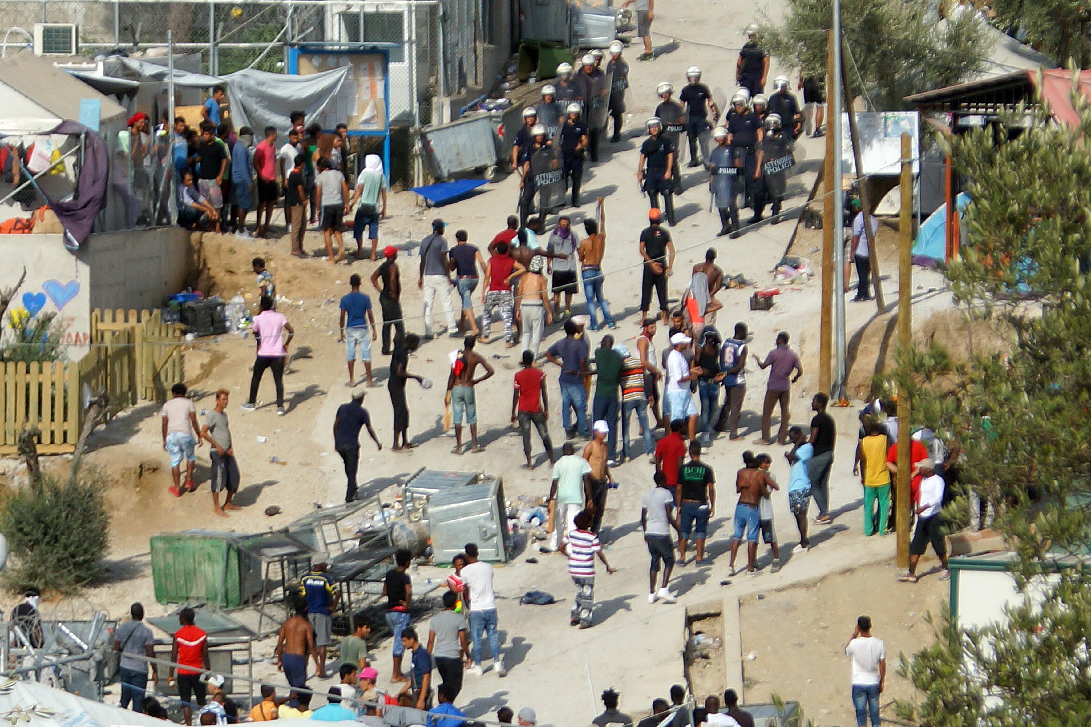 Η ΕΕ συνηθίζει στην ιδέα παραμονής χιλιάδων προσφύγων στην Ελλάδα