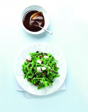 Σαλάτα με ρόκα και βινεγκρέτ σύκου