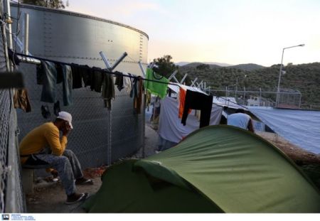 Ναυάγησε η απόπειρα εξεύρεσης πλωτού hot spot για τη Μυτιλήνη