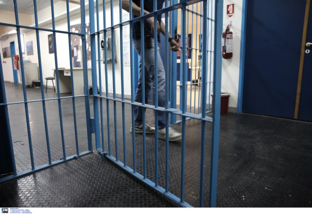 Επιχείρηση «Ανακαίνιση ΑΕ» σε κελιά κρατουμένων στις φυλακές