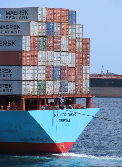 Αλλάζει ρότα η Maersk για να μην έχει την… τύχη της Hanjin
