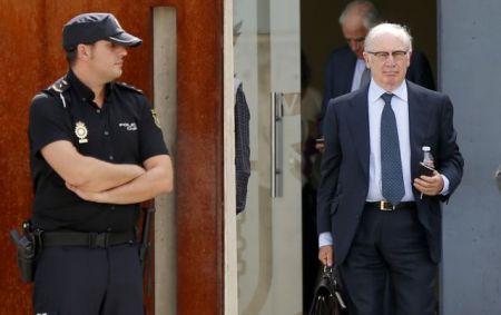 Ισπανία: Εδώλιο για τραπεζίτες – πολιτικούς εν μέσω κυβερνητικού αδιεξόδου