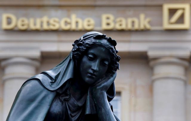 Die Zeit: Στα σκαριά κυβερνητικό σχέδιο διάσωσης της Deutsche Bank