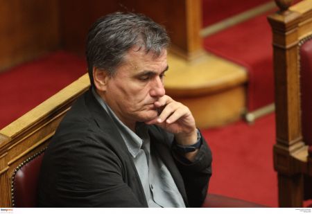 Προβλέψεις για υπέρβαση πλεονάσματος και ανάπτυξη 2,7% του ΑΕΠ