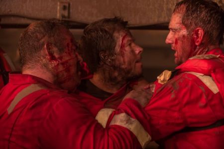 Οι ταινίες της εβδομάδας: Πετρέλαιο, τέρατα και… λουκάνικα