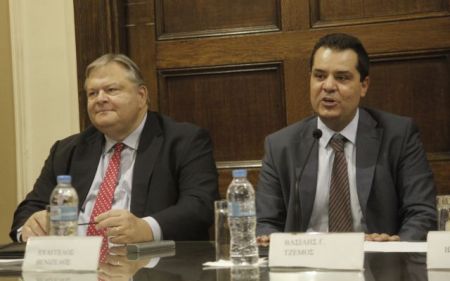 Βενιζέλος για άδειες: Ήταν ένας διαγωνισμός με στοιχεία εκβιαστικότητας