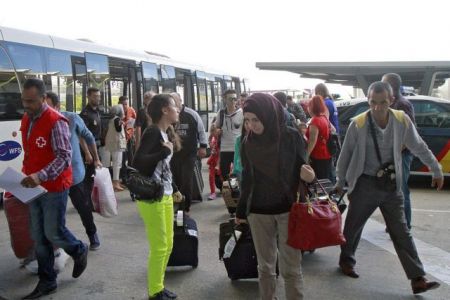 Στον αέρα η μετεγκατάσταση προσφύγων