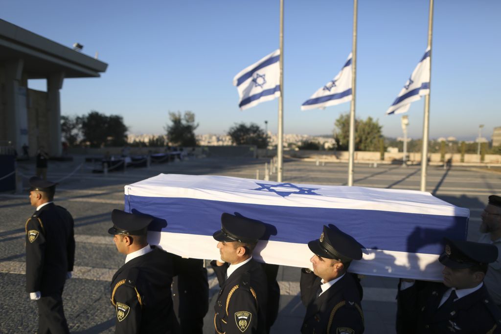 Σε λαϊκό προσκήνυμα η σορός του Σιμόν Πέρες