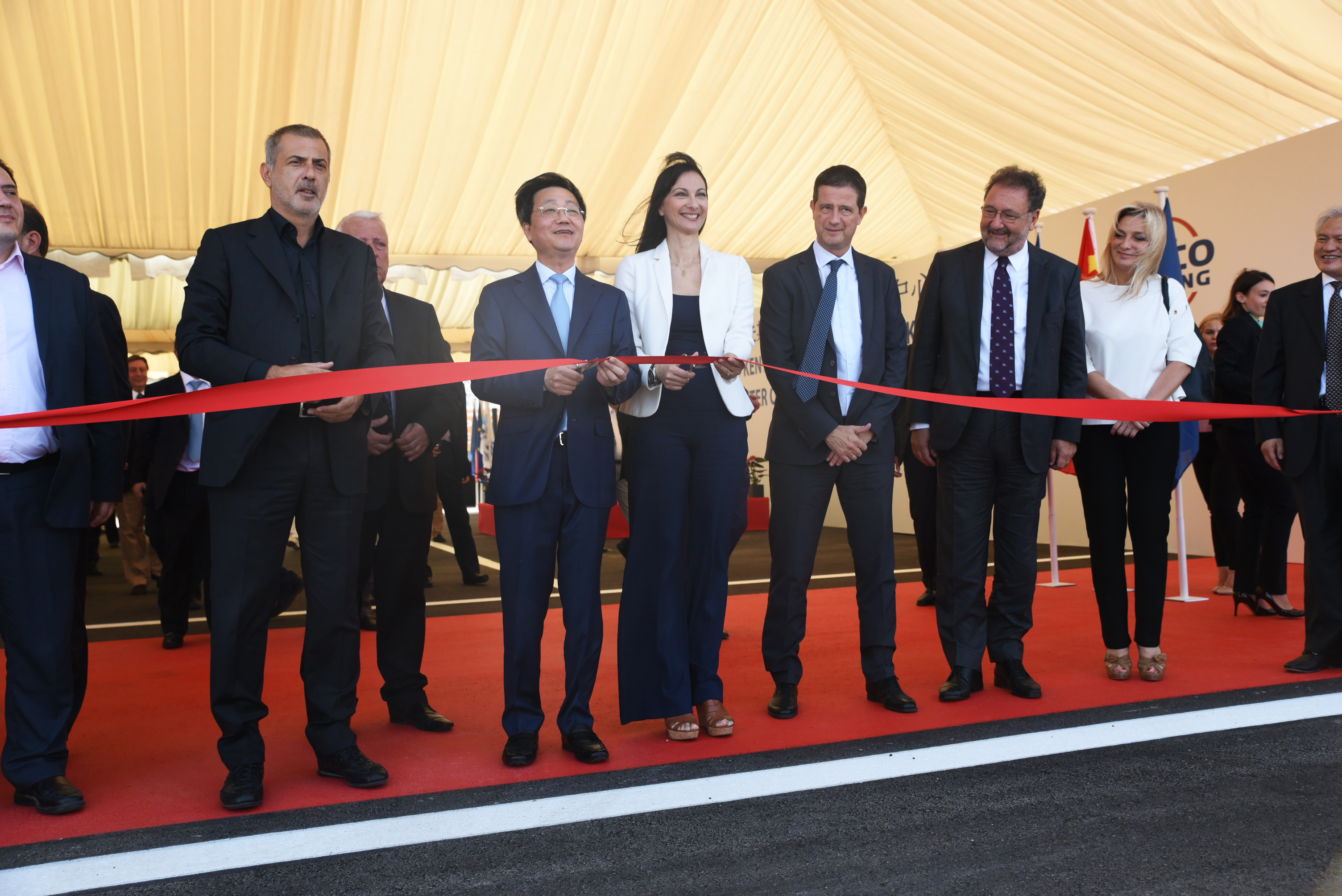 Cosco: Μαζί θα κάνουμε τον Πειραιά το πιο λαμπερό μαργαριτάρι της Μεσογείου