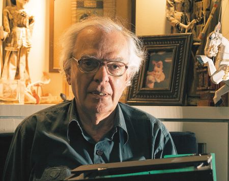 Γιώργος Πάτσας: «Μου αρέσει ο σουρεαλισμός στη σκηνογραφία»