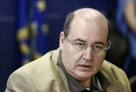 Οριστικοποιείται η επιτροπή διαλόγου για τα Θρησκευτικά