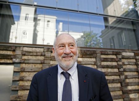 Stiglitz and Dijsselbloem disagree on Greece and the euro