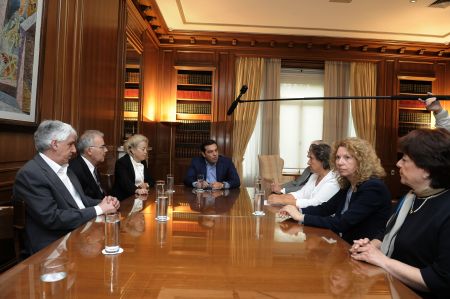 Δέσμευση Τσίπρα για τους μισθούς των δικαστικών – Παράθυρο για αυξήσεις – Πρόεδρος ΣτΕ: «Το καθήκον μας είναι να πιάσουμε το σφυγμό της κοινωνίας»