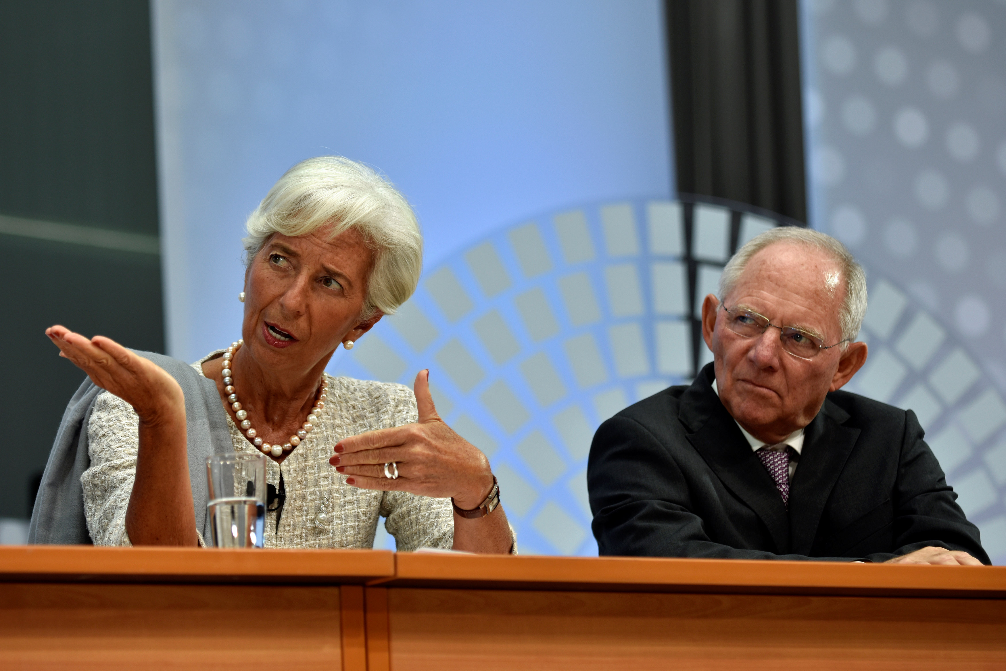 Συμβιβασμό Βερολίνου-ΔΝΤ για την Ελλάδα «βλέπει» η Handelsblatt