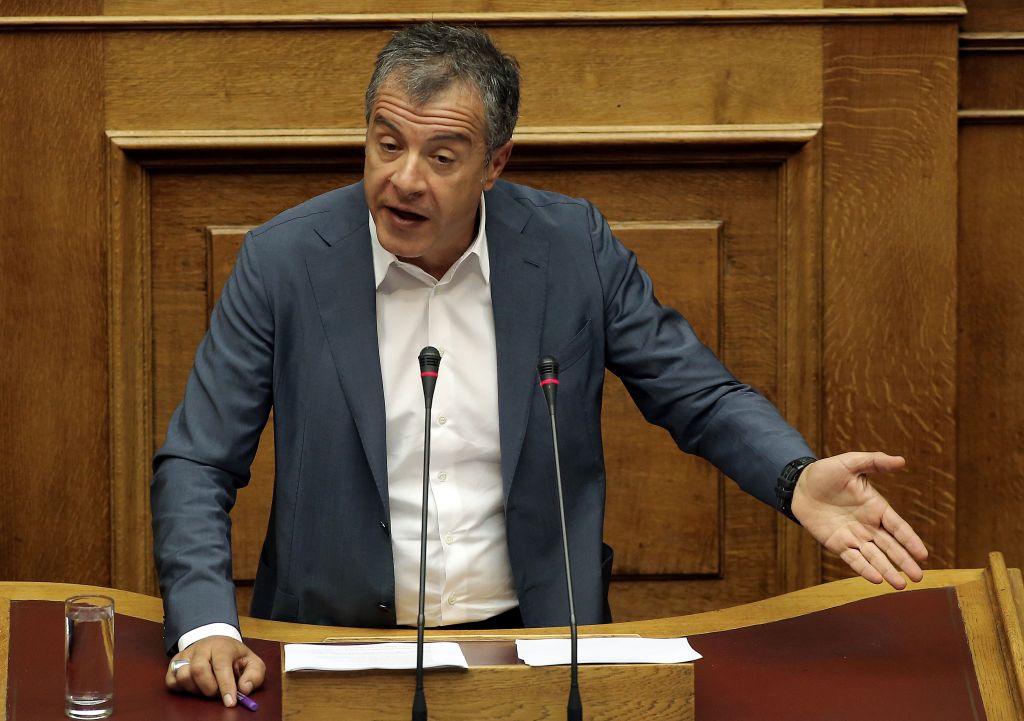 Θεοδωράκης: «Ναι» στο ΕΣΡ, αν η κυβέρνηση κινηθεί με διαφάνεια