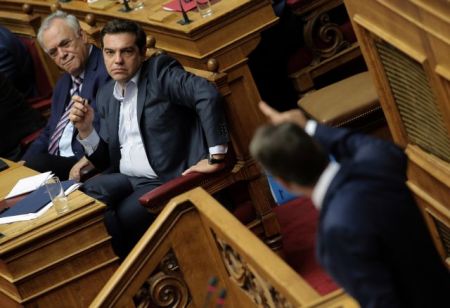Ο «υπεύθυνος» Τσίπρας και ο «ανεύθυνος» Μητσοτάκης…
