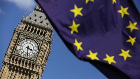 Η αδιέξοδη λογική του «hard Βrexit»