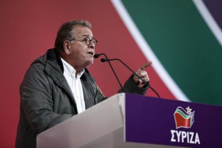 Μουζάλας: Κουτσά-στραβά τα καταφέραμε καλά στο προσφυγικό
